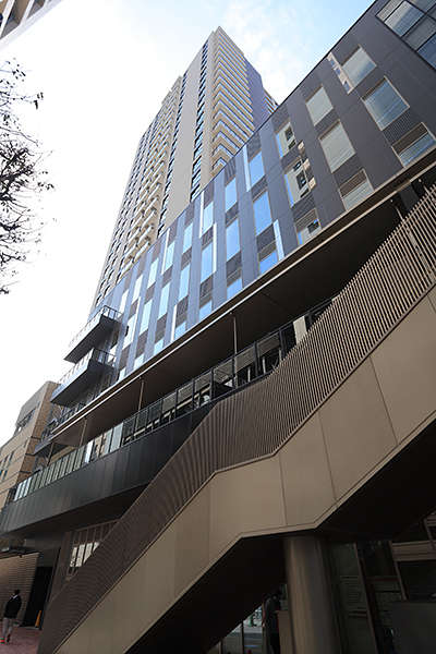 グレーシアタワー三鷹(トリコナ)