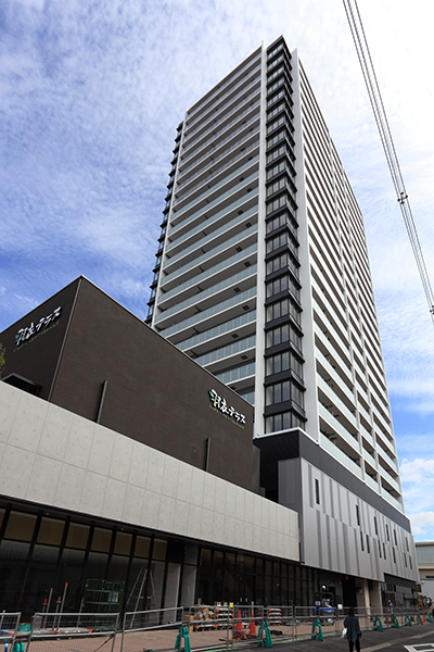 ブランズタワー羽衣(羽衣駅前地区第一種市街地再開発事業)