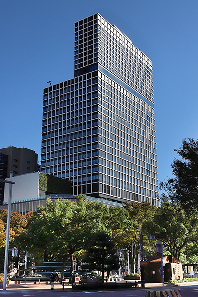 中日ビル(ザ ロイヤルパークホテル アイコニック 名古屋)